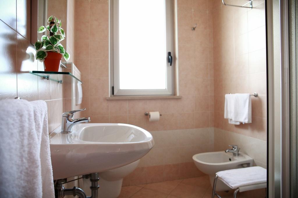 Hotel La Tartaruga Roseto Degli Abruzzi Eksteriør bilde